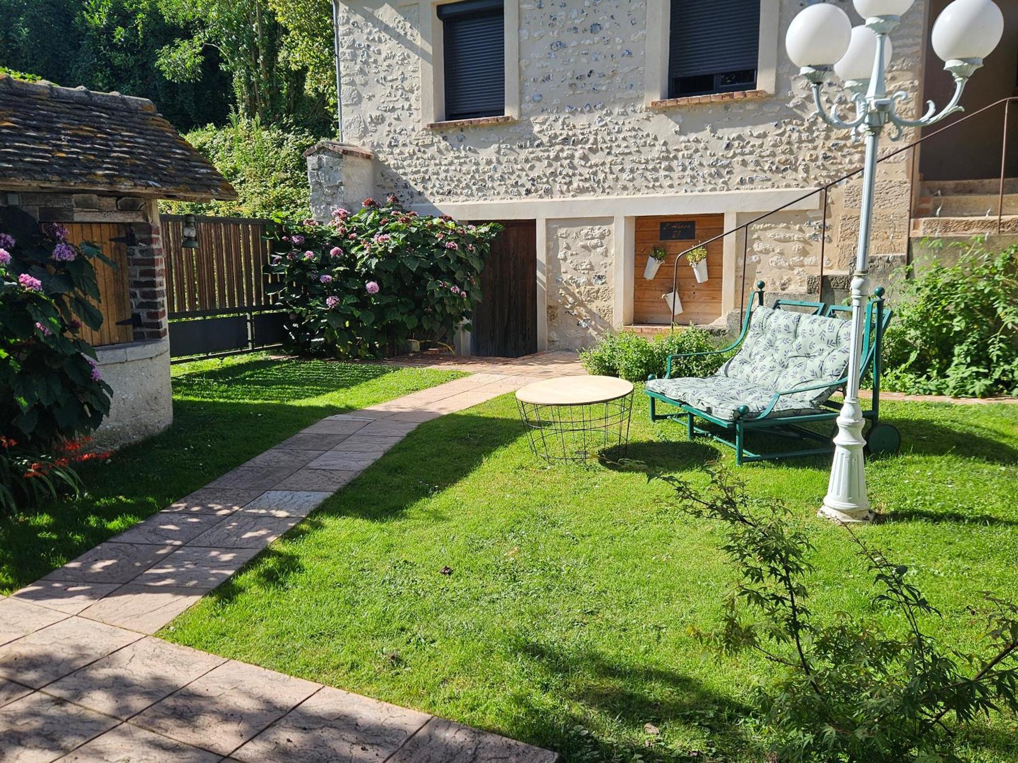 Sainte-Genevieve-les-GasnyL'Abaca 21アパートメント エクステリア 写真